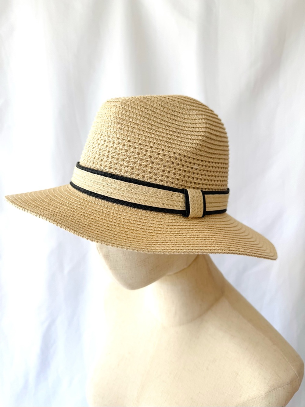Jane & Berry Woven Straw Hat - Picture 3 of 4